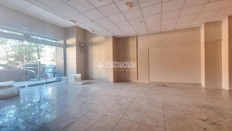 Foto 0f204933-8d58-442c-ac9c-dbaed15a46b0. Alquiler local comercial tienda en alquiler en La Jota Zaragoza
