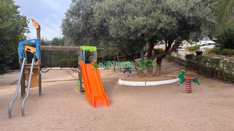 Foto 5fcabe88-8de5-4b70-8be3-1cfc7ed28540. Lloguer local comercial a Olías del Rey