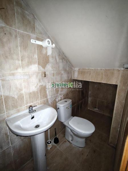 Foto b2c5ed0f-0131-4c17-81d4-f95a2d680570. Maison jumelée dans Olías del Rey