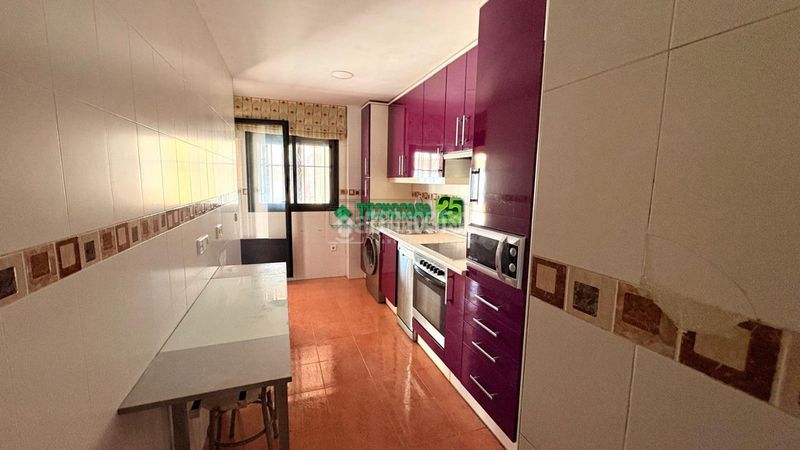 Foto a5337a51-b2b7-4131-b747-158976fea137. Piso  en venta en Yuncler