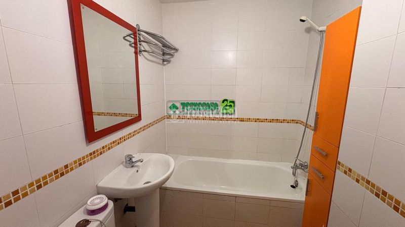 Foto eeea29c4-b4e1-4d1b-a7ac-6a12bbe5cac0. Piso  en venta en Yuncler