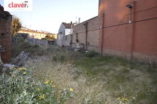 Terrain résidentiel à Poble - Casc Antic. Terreny en venta zona b.p.