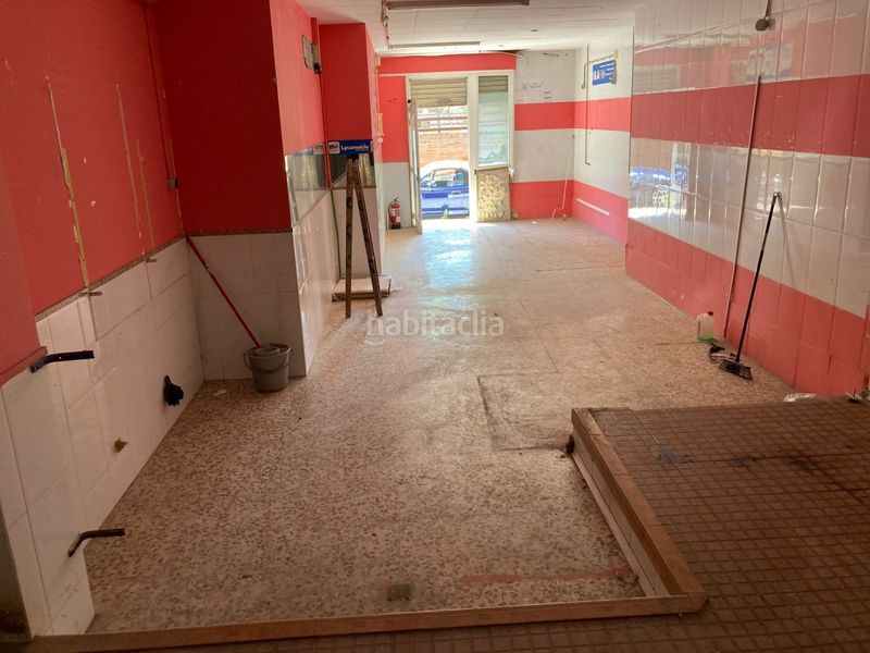 Foto 796aa50b-50e3-4359-828c-6d3a15158865. Alquiler local comercial lloguer local comercial a en Barberà del Vallès