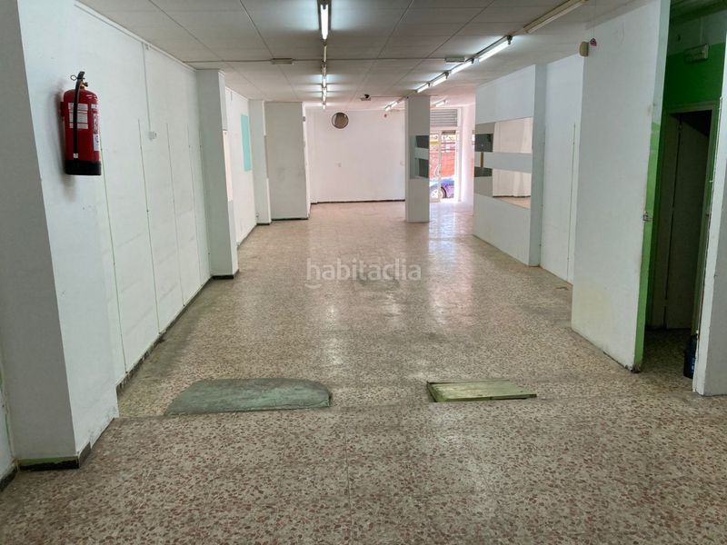Foto 8bd9a36d-c652-423f-aad9-a224336475f1. Alquiler local comercial lloguer local comercial a en Barberà del Vallès