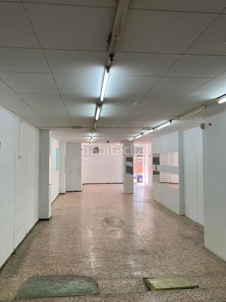 Foto cd7d6f2a-1fee-4e79-b0c3-c7a8fd8a1291. Alquiler local comercial lloguer local comercial a en Barberà del Vallès