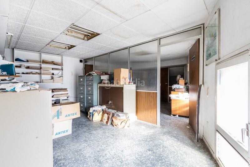 Foto 3eb49eec-17d0-4a82-a2dd-d4ab37b21bb3. Fabrikhalle in Sant Llorenç Savall