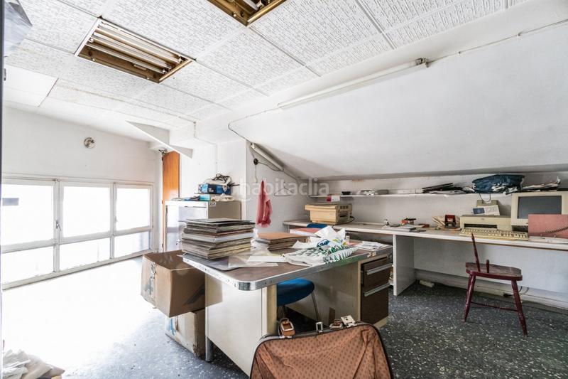 Foto 4bd5048f-56ae-4bd6-aced-cab403233779. Fabrikhalle in Sant Llorenç Savall