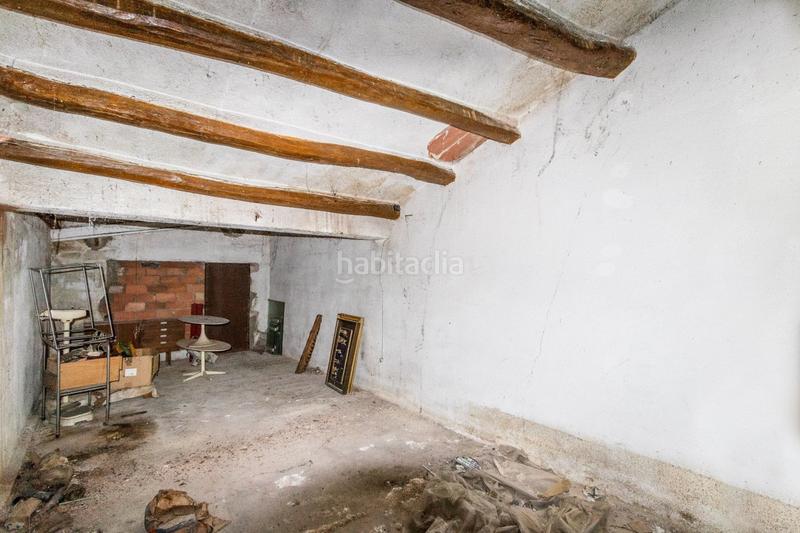 Foto ba09a061-d128-408b-83be-86c34a30dc5e. Fabrikhalle in Sant Llorenç Savall