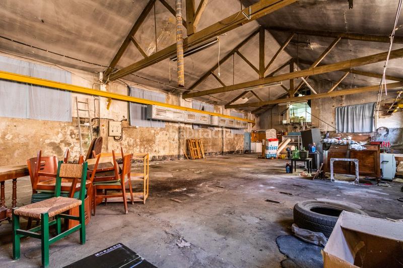 Foto c74dd671-010c-4598-9fcd-2270c5a326ac. Fabrikhalle in Sant Llorenç Savall