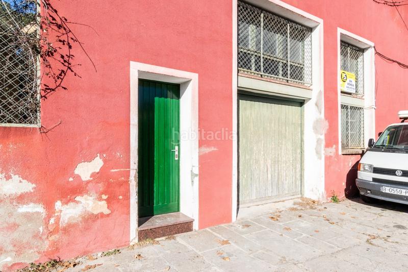 Foto e5b9f406-e8b6-4a3b-9055-4a9e5f859720. Fabrikhalle in Sant Llorenç Savall