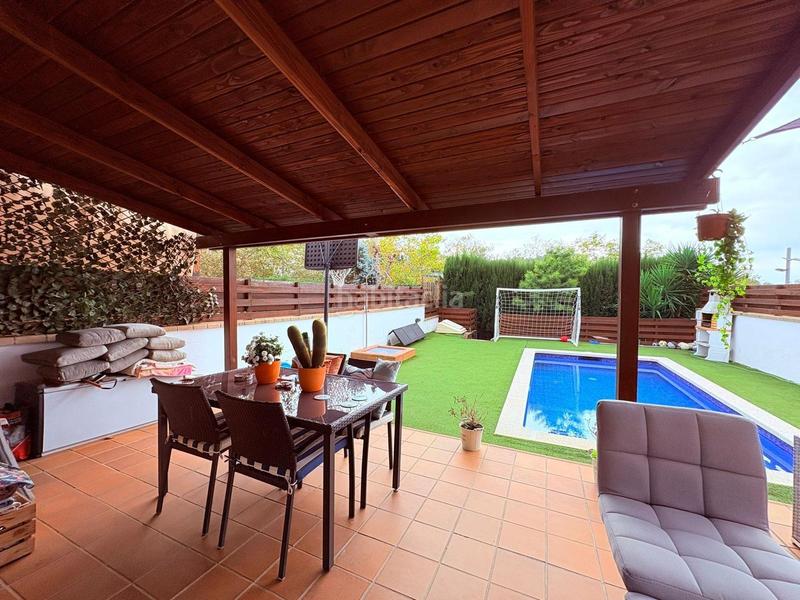Foto 15e497f1-e8f9-4eb0-9bda-b24e7adf9096. Casa con parcheggio piscina in Eixample - Can Bogunyà Castellar del Vallès