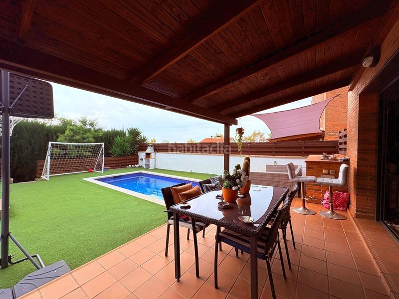 Foto 17a25126-8218-41dd-bfa5-a144f19bd1e9. Casa con parcheggio piscina in Eixample - Can Bogunyà Castellar del Vallès