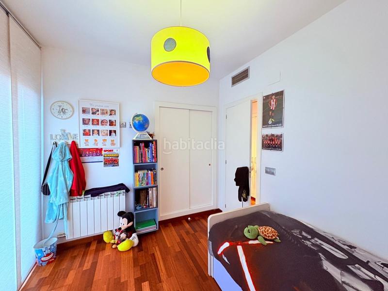 Foto b9051621-b408-4406-8724-770634202613. Casa con parcheggio piscina in Eixample - Can Bogunyà Castellar del Vallès