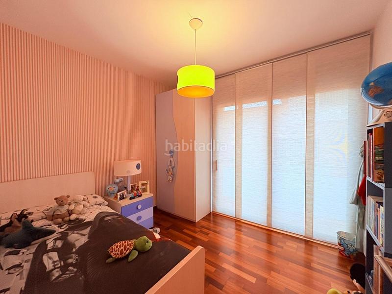 Foto ee7e32c5-9de3-44c8-b282-0aea5ee346e3. Casa con parcheggio piscina in Eixample - Can Bogunyà Castellar del Vallès