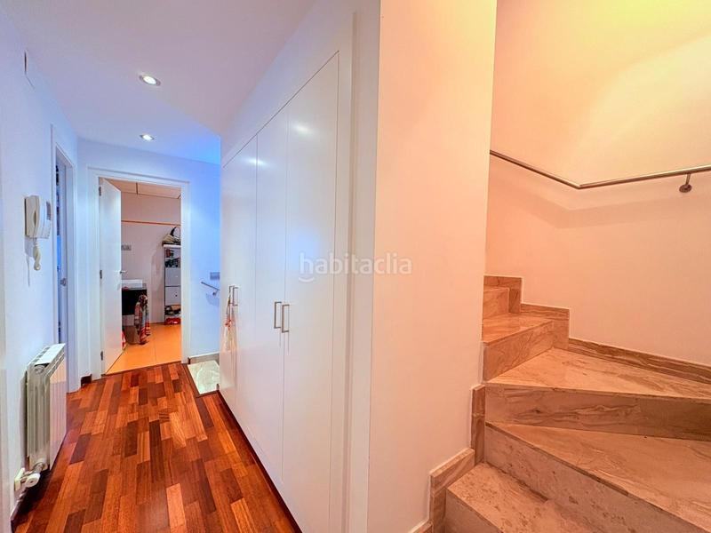 Foto f6b30edf-d247-4a28-acc1-0d9b4ae6e429. Casa con parcheggio piscina in Eixample - Can Bogunyà Castellar del Vallès