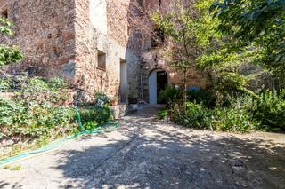 Mas à Poble - Casc Antic. Masia lilla