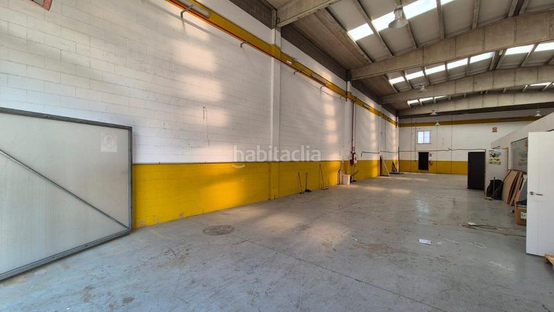Foto fac88fa5-bf07-43d9-ab0b-3e6a61a936ea. Industrial building in Sud-Zona Industrial Castellar del Vallès