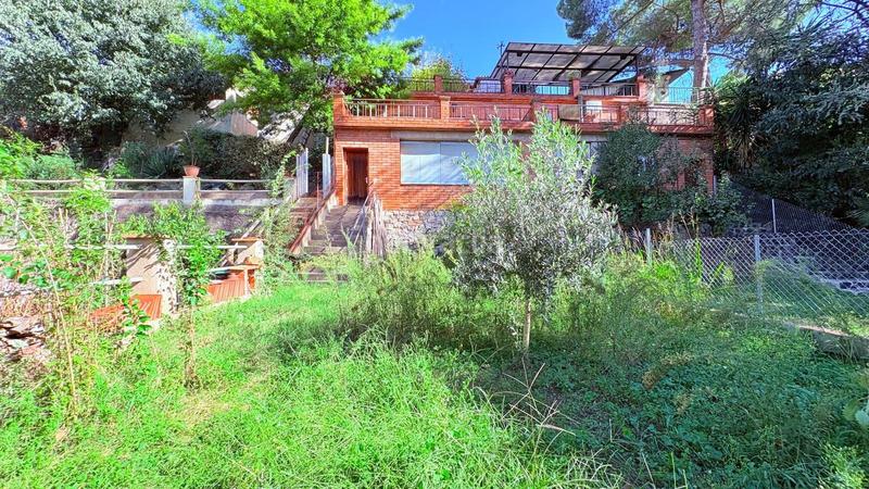 Foto 1d589d14-311c-4e26-ae3c-fc8579243f87. Casa amb calefacció aparcament a Centre Sant Quirze del Vallès