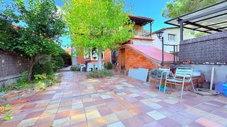 Casa a Centre. Casa amb encant i grans espais a sant quirze del valls