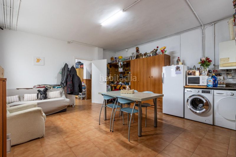Foto c9b302db-b39a-4ddc-9646-131a33d59f90. Casa amb calefacció aparcament a Eixample - Can Bogunyà Castellar del Vallès