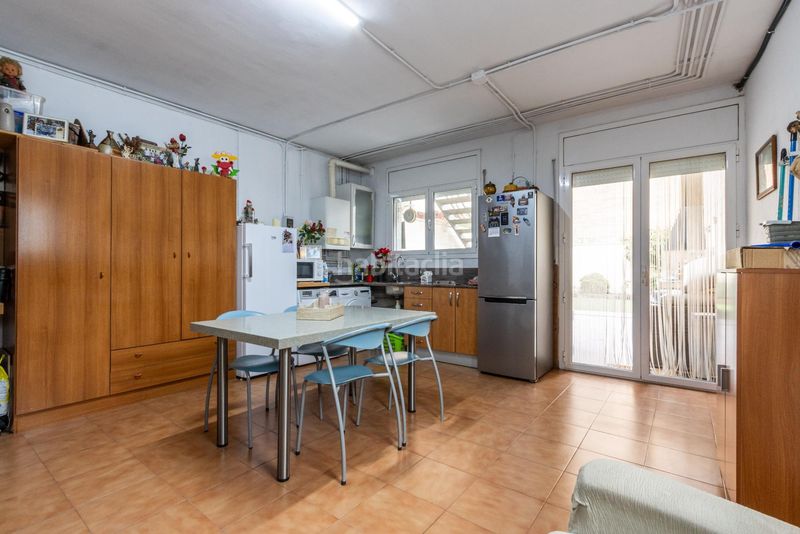 Foto fdddf90c-dbdf-4fc8-8d55-c1d7f40952c4. Casa amb calefacció aparcament a Eixample - Can Bogunyà Castellar del Vallès
