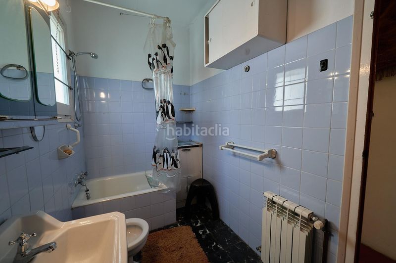 Foto d62f5d17-a928-4ded-aa3c-7013ef25cd8d. Casa amb calefacció aparcament a Sentmenat