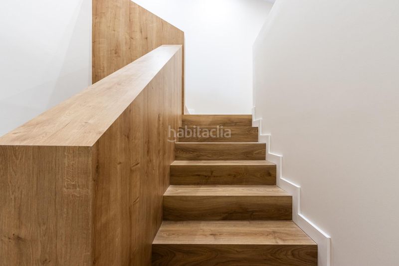 Foto 777d9d42-9eb3-4fb3-bef5-bdd507321023. Casa a Centre Sabadell