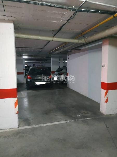 Foto aad0e5a6-e97f-40df-9721-a4672c501d44. Aparcament cotxe a El Plantinar - Avda. La Paz - El Juncal Sevilla