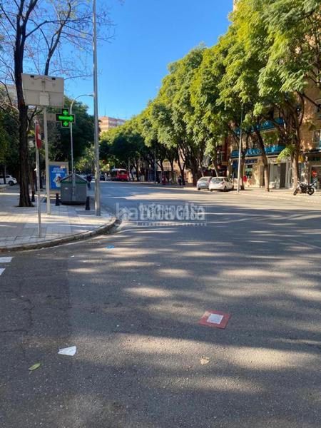 Foto d4a27e65-1f00-4f17-b93d-af4c6b31ae8e. Aparcament cotxe a El Plantinar - Avda. La Paz - El Juncal Sevilla