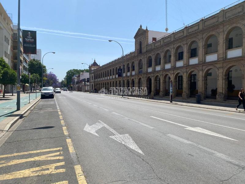 Foto e0ab0795-25a2-46fe-abff-2d81429a1ac4. Aparcament cotxe a El Plantinar - Avda. La Paz - El Juncal Sevilla
