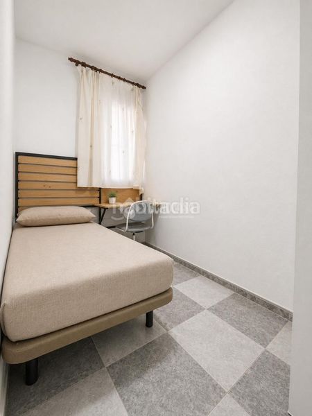 Foto f6d841e6-d863-4e04-946e-d7a0f48b569e. Appartamento in Ciudad Jardín Sevilla
