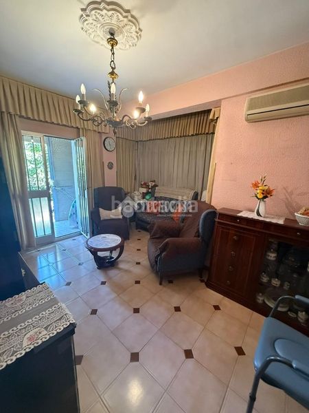 Foto 623eb925-4ced-4914-aa07-717d3dad30e2. Appartement dans El Plantinar - Avda. La Paz - El Juncal Sevilla