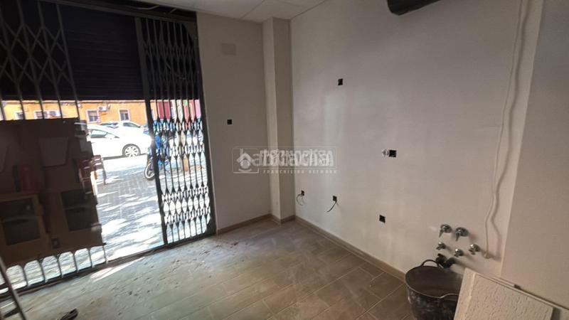 Foto c6dafb50-43db-4268-815c-4efd07092a1f. Local commercial dans Tres Forques Valencia