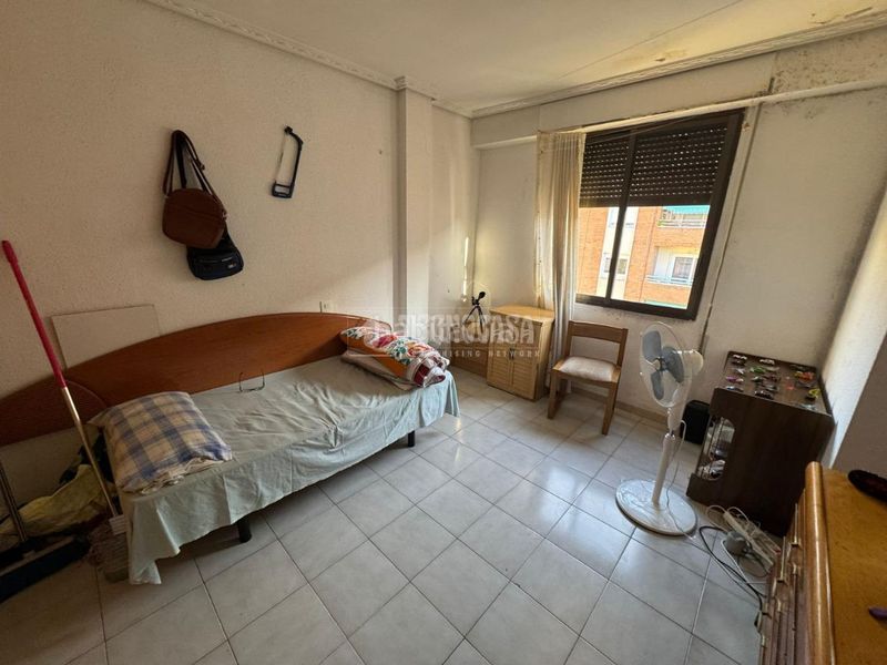 Foto ddcd9e76-c3ed-474c-9068-8a5e734d5d2f. Pis a Nou Moles Valencia