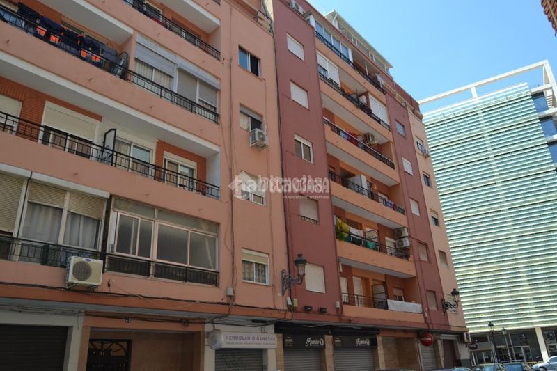 Foto 0af83cab-bfe1-41ab-8a51-e9add16aa131. Pis a Nou Moles Valencia