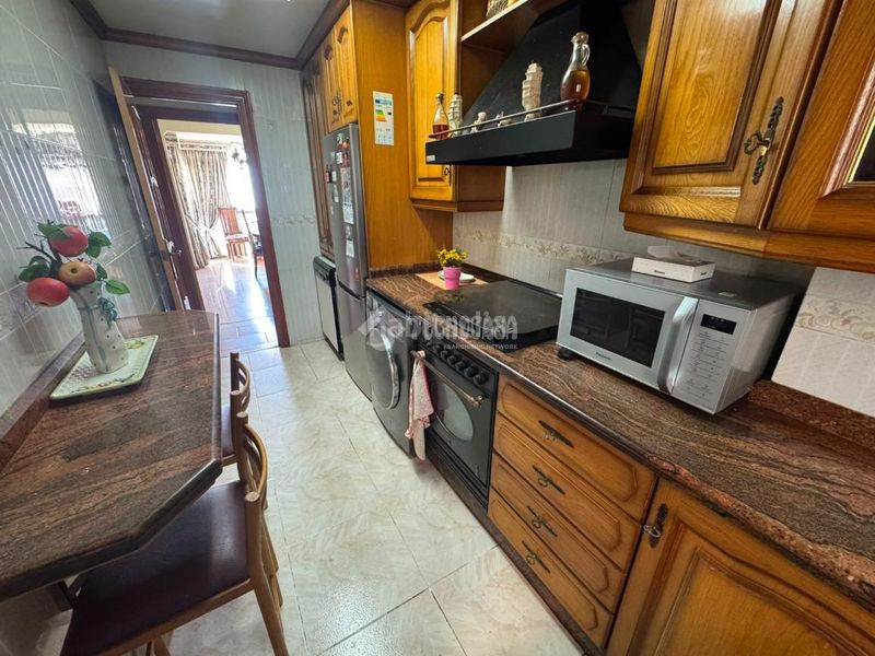 Foto df3fedb0-8856-4e03-9102-87ce3a0f5cc0. Pis a Nou Moles Valencia