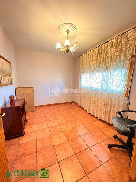 Foto 975ca0fe-afba-4045-8a2a-845e15156a48. Casa aparellada amb calefacció a Corral de Almaguer