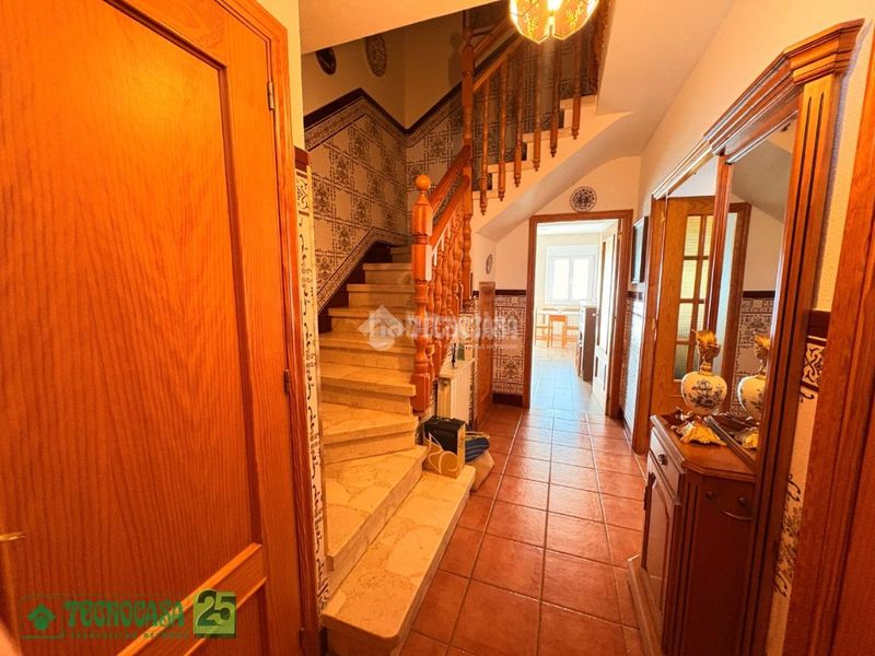 Foto fdb8401f-74d8-4095-ba3a-6ec599ac82ee. Casa aparellada amb calefacció a Corral de Almaguer