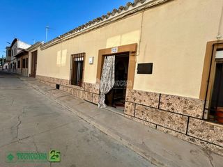 Casa bifamiliare in Villanueva de Bogas. Casa en venta en villanueva de bogas