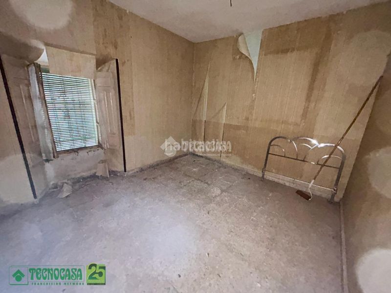 Foto 07741c8c-cebe-4203-ae6e-ea9d1ff3fd27. Casa aparellada a Dosbarrios