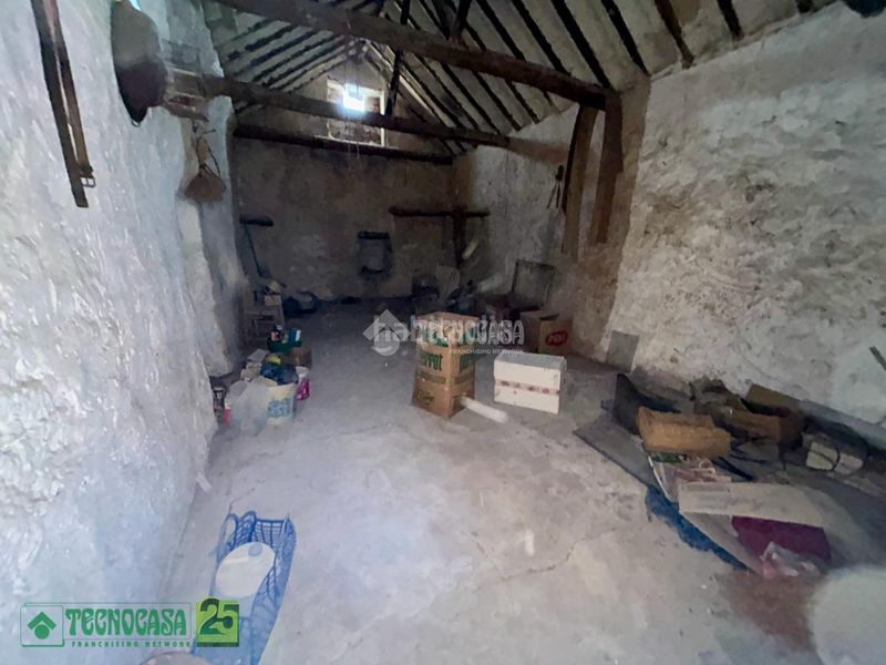 Foto b08224d9-daa6-4149-a4bd-f0a395fa8e62. Casa aparellada a Dosbarrios