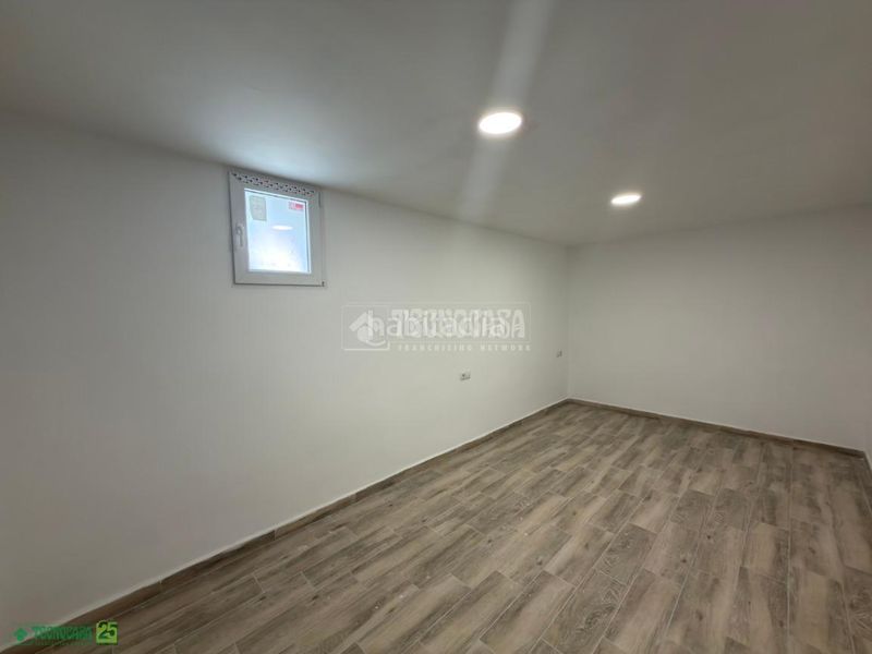 Foto fe85721d-628e-44a9-8cdd-57c4b6b8274d. Casa aparellada a Romeral (El)