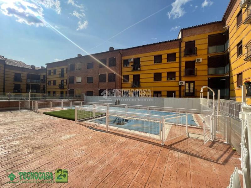 Foto 98c0f9fc-87e9-4fa3-aa7e-4e4580fc8e31. Pis amb aparcament piscina a Centro Ocaña