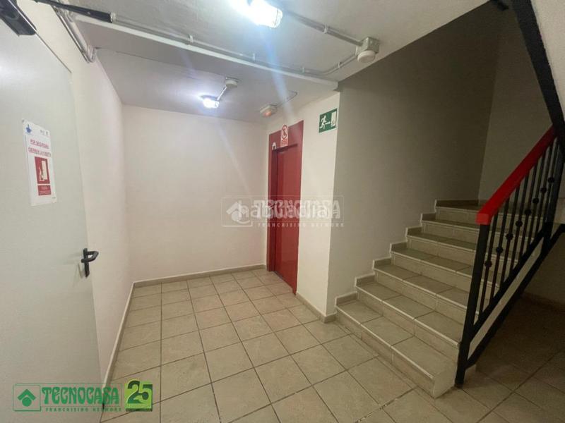 Foto a94dc064-c9ee-418d-a481-d8adb1e9bcb2. Pis amb aparcament piscina a Centro Ocaña