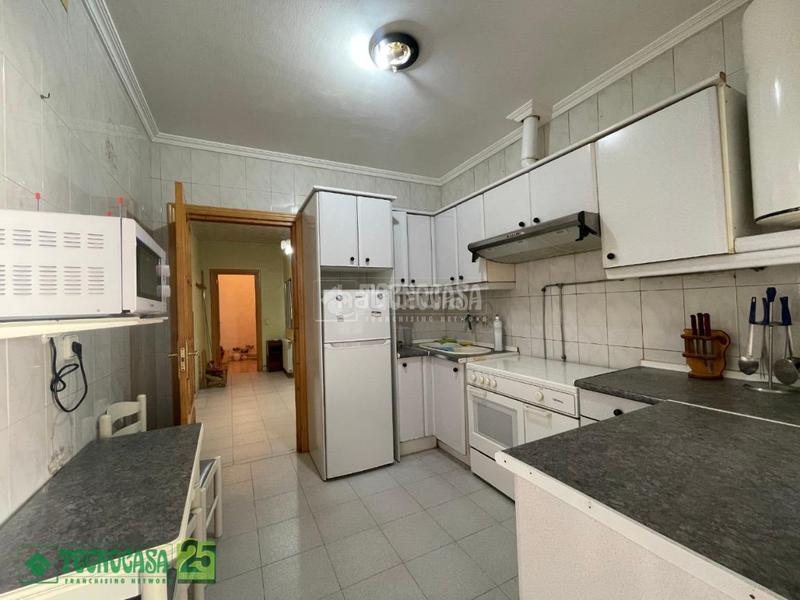 Foto 0ee13003-52f4-45d7-abdd-e08a763bdeaf. Casa pareada casa en venta en Lillo