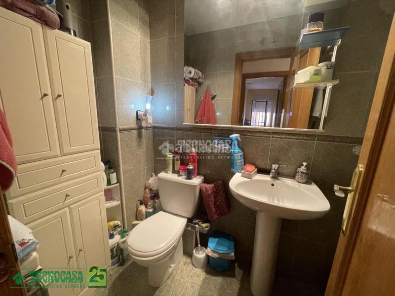 Foto 3cd8e4a6-566f-46b7-8f71-f4d5148edc52. Etagenwohnung mit heizung parking in Centro de Especialidades Ocaña