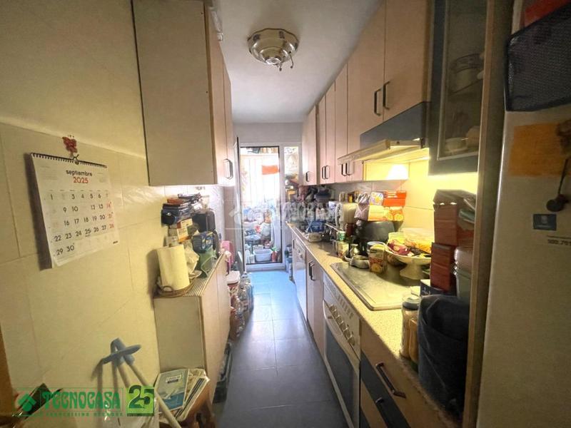 Foto be80ef2f-8e24-4664-91dc-a4d984175ca5. Etagenwohnung mit heizung parking in Centro de Especialidades Ocaña