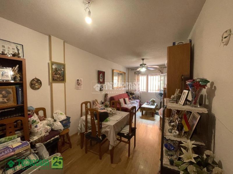 Foto c09d6d7b-18f6-4832-bc24-299341ee745c. Etagenwohnung mit heizung parking in Centro de Especialidades Ocaña