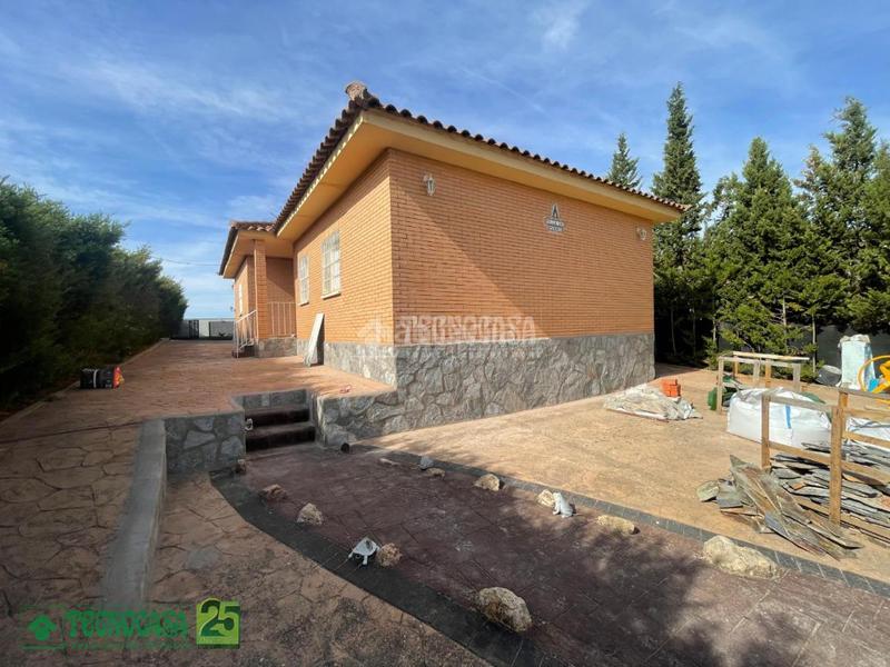 Foto efaa8acb-bc62-440b-bfbf-829995b7e444. Casa  en venta en Lillo