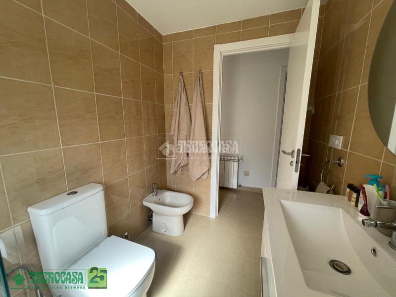 Foto f0011f65-1f62-4836-bb35-e14c369305c6. Casa  en venta en Lillo